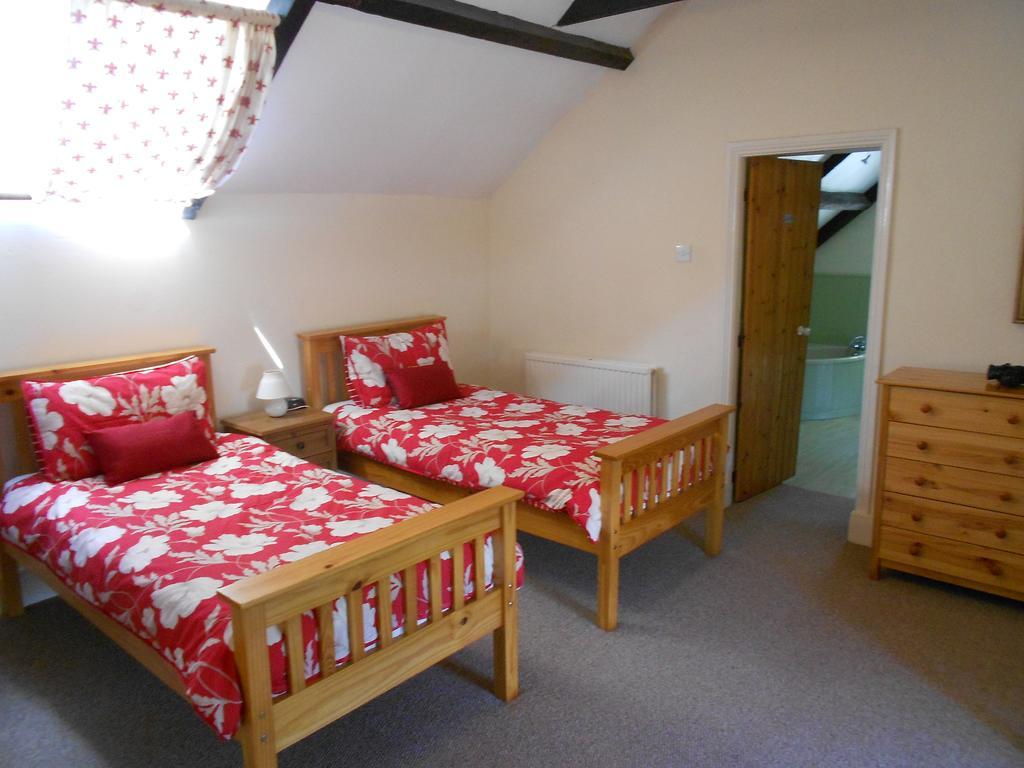 Ballagh Court Villa Ballynabola Habitación foto